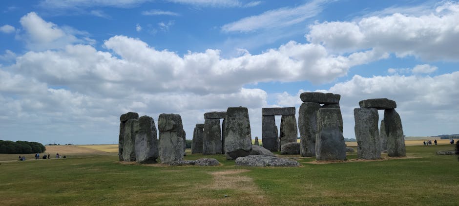 Complete Guide to Stonehenge: History, Tickets, and Tips - complete-guide-stonehenge-history guide
